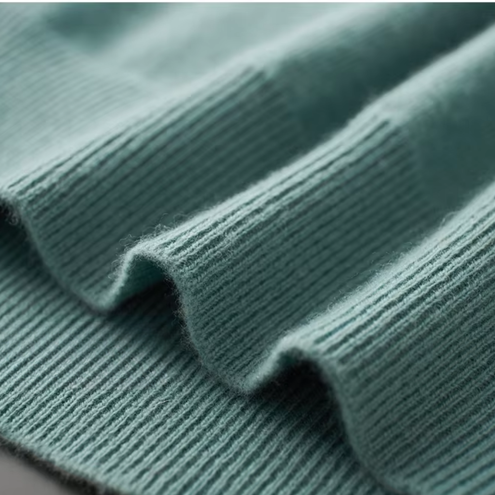 Jersey de lana con cuello de pico