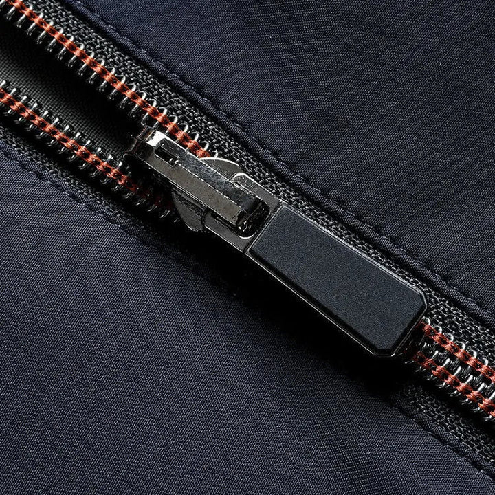 Elegante chaqueta con cremallera