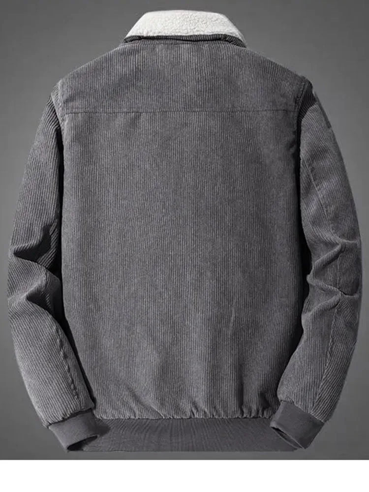 Elegante chaqueta de pana con forro polar